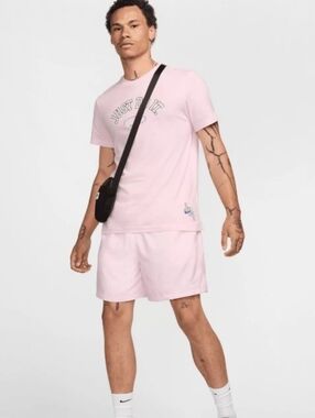 STUNNING NIKE 6" Woven Flow Light Pink Shorts